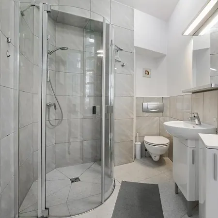 Traugutta Plaza, Sun & Snow Appartamento Sopot