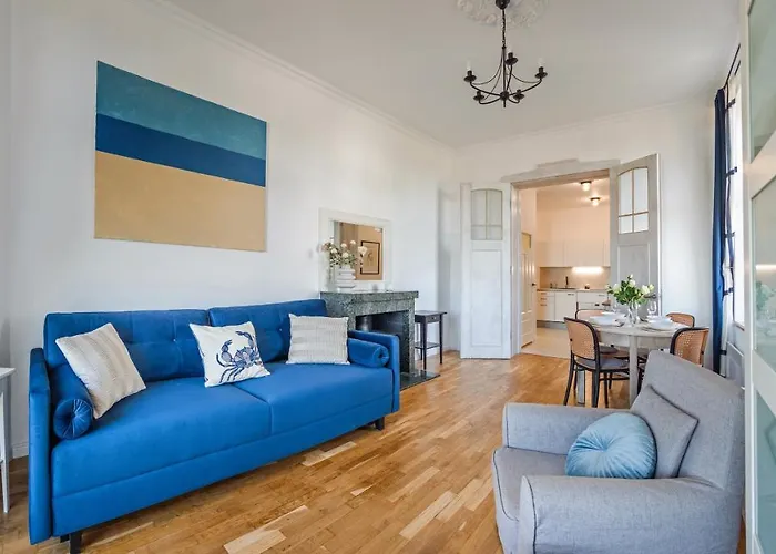 Traugutta Plaza, Sun & Snow Apartment *